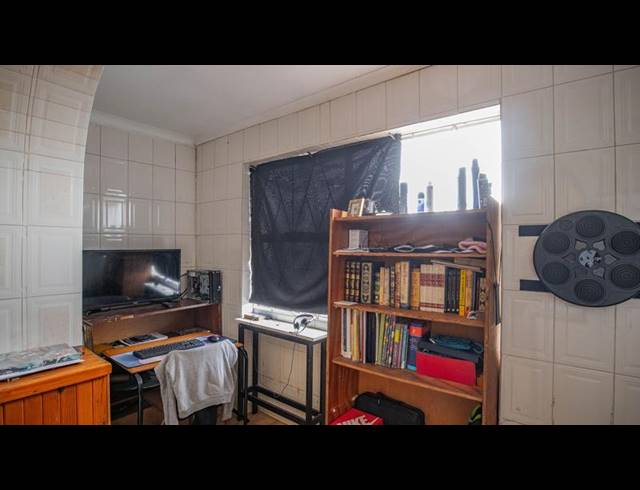 7 BEDROOM HOUSE FOR SALE IN SALT RIVER